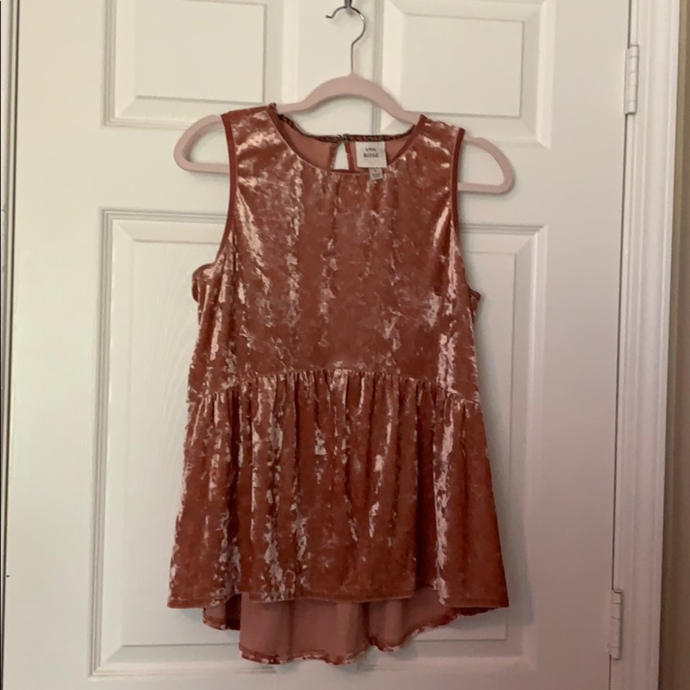 Pink velvet tank top, large.